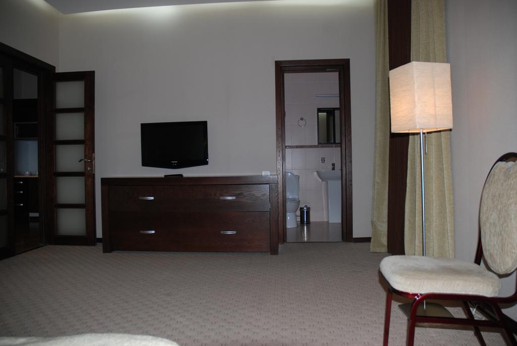 D'Plaza Hotel Tbilissi Extérieur photo